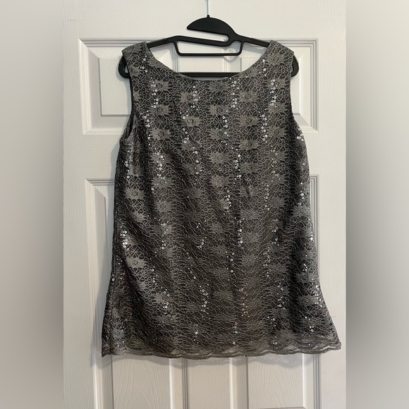 Woman’s 3-pc. Sequined lace pants suit with jacket - Picture 2 of 7